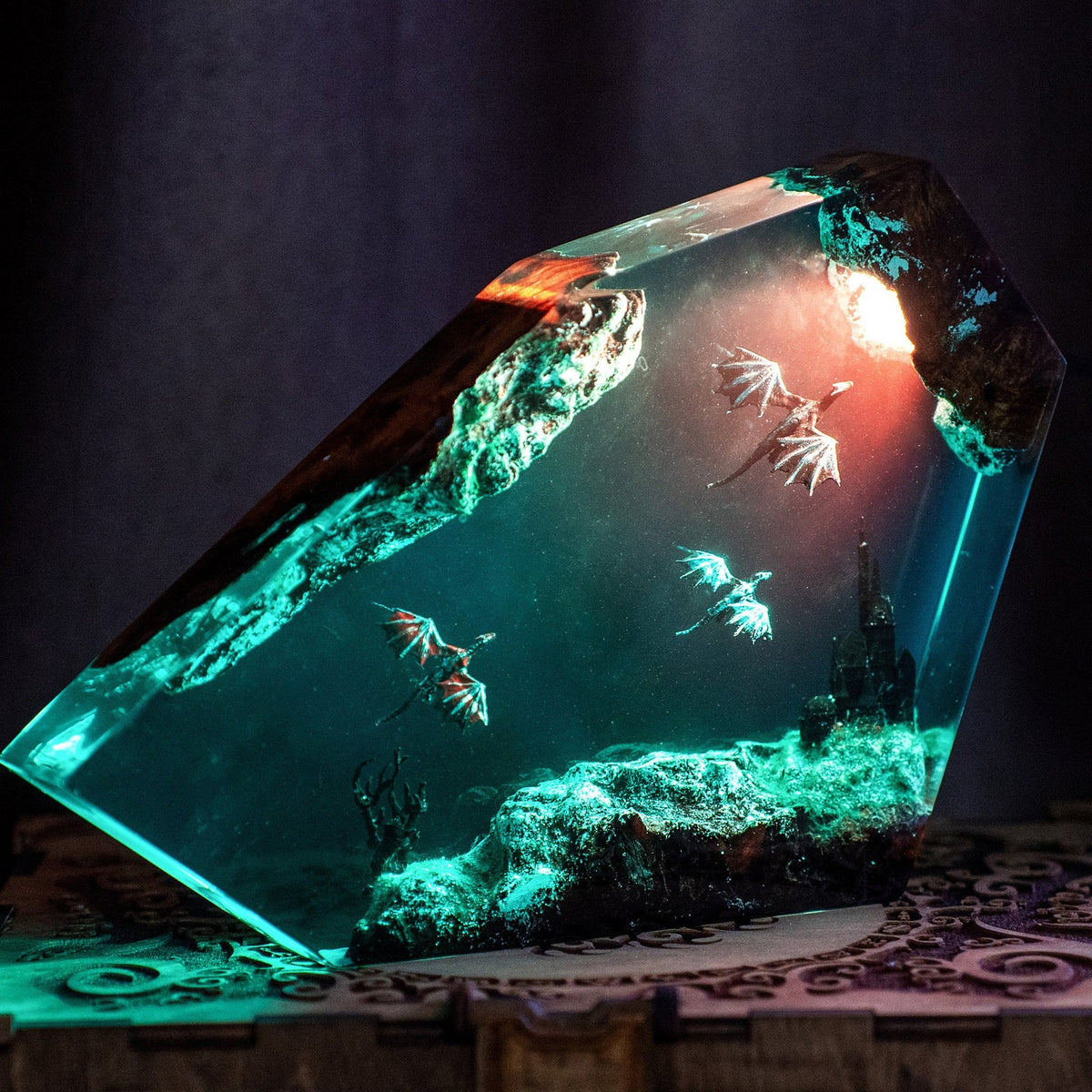 10 ′′ Ice and Fire Dragon-Night Light Epoxy Resin Lamp Wood Base Home Decor Gift