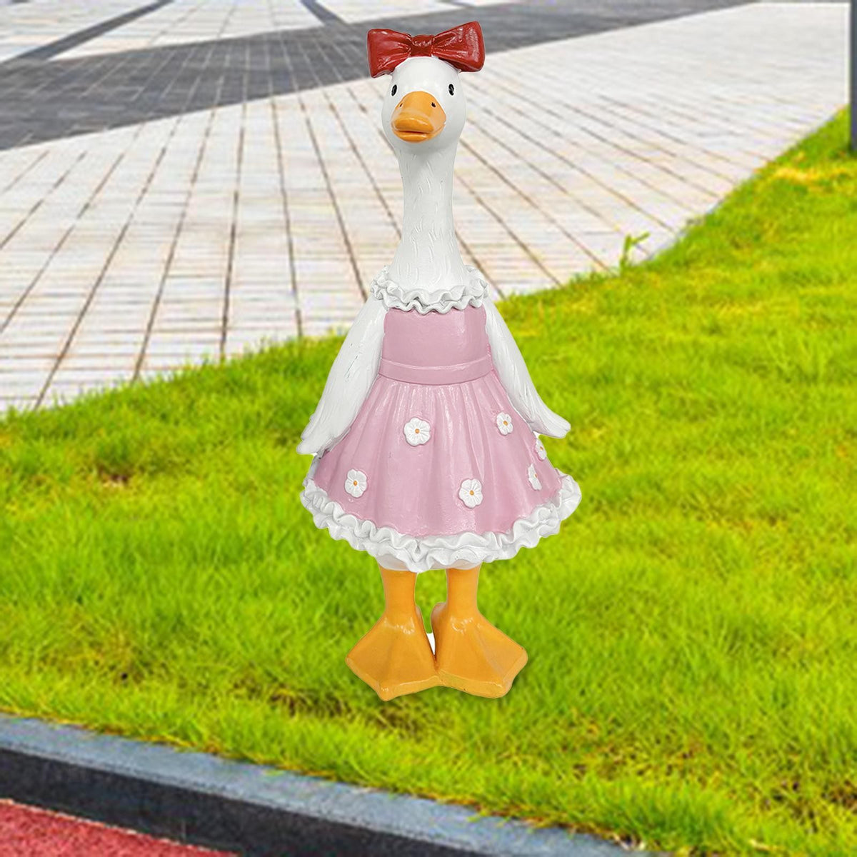 Garden Duck Statue Decor Creative Resin Duck Ornament for Lawn Outdoor Desk