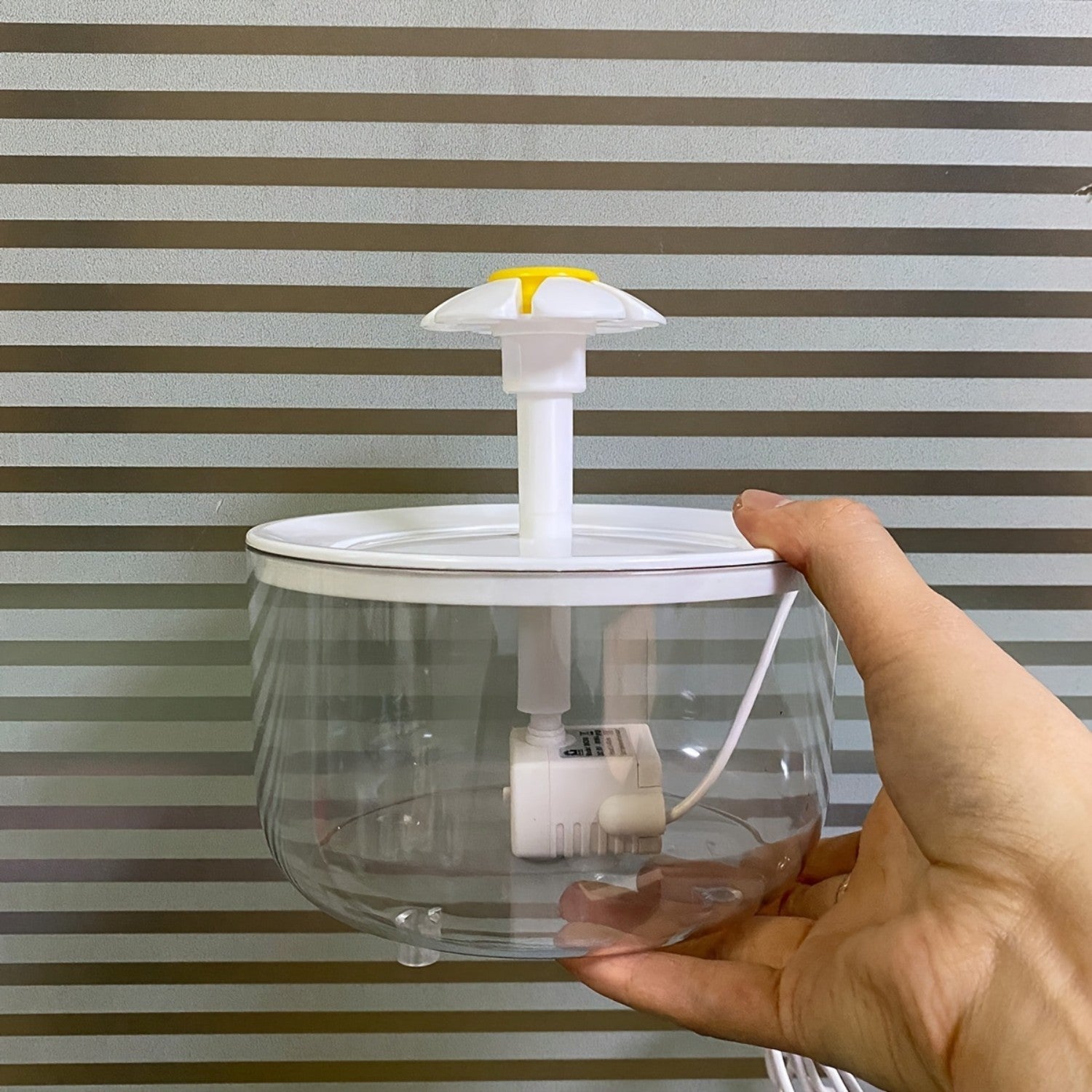 Cat Mate 1L Pet Drinking Water Fountain, Cat Fountain for Cats and Small Dogs UK