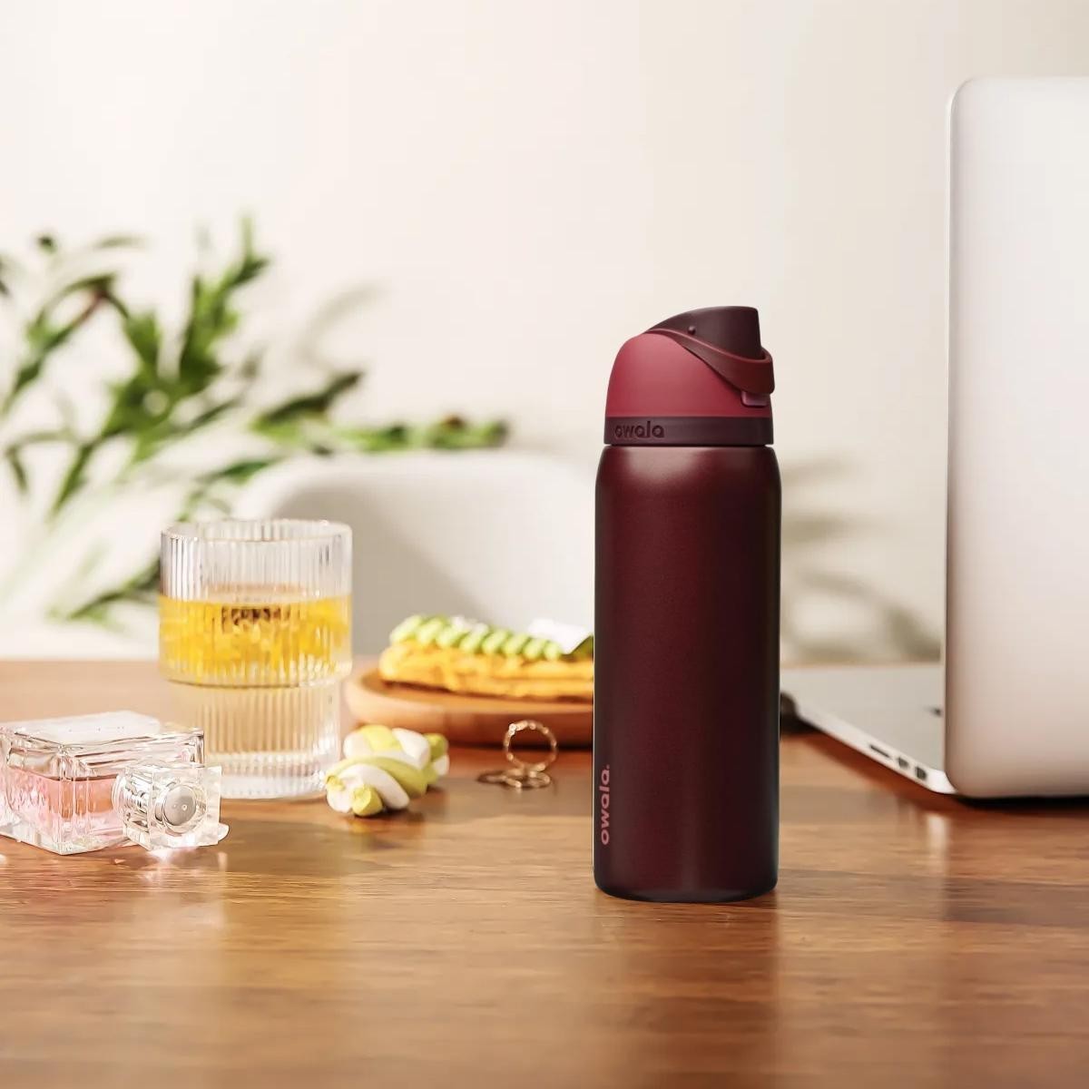 Stainless Steel Water Bottle Freesip 32oz Insulated- Black Cherry Portable