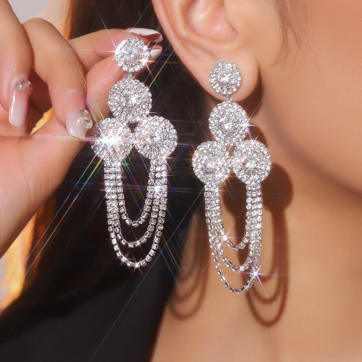 Luxury Rhinestone Crystal Triangle Earrings for Women Bridal Dangling Earrings