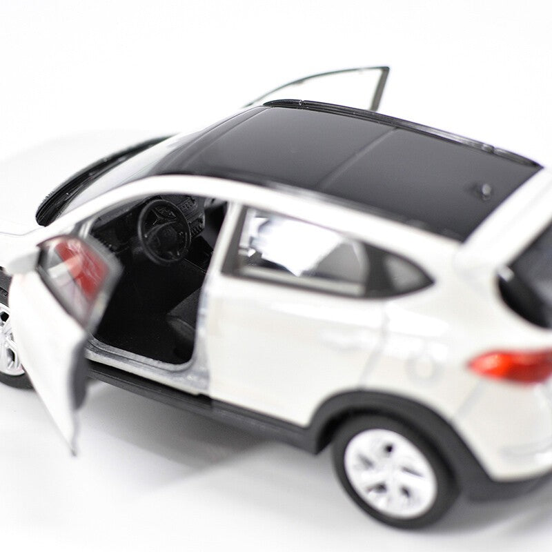 1:36 Hyundai Tucson SUV Model Car Diecast Toy Cars Boys Toys Kids Gifts White