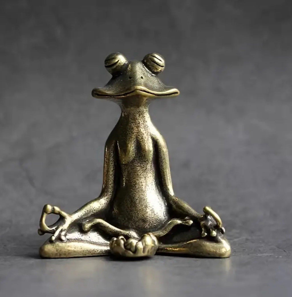 Elegant Metal Frog Incense Holder - Meditation & Yoga Decor for Desk or Altar