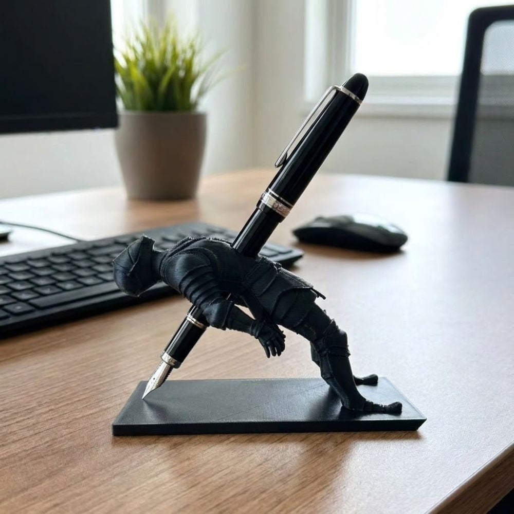 1pc Creative Pen Stand Knight Pen Holder Pencils Holder Warrior Desk Organizer