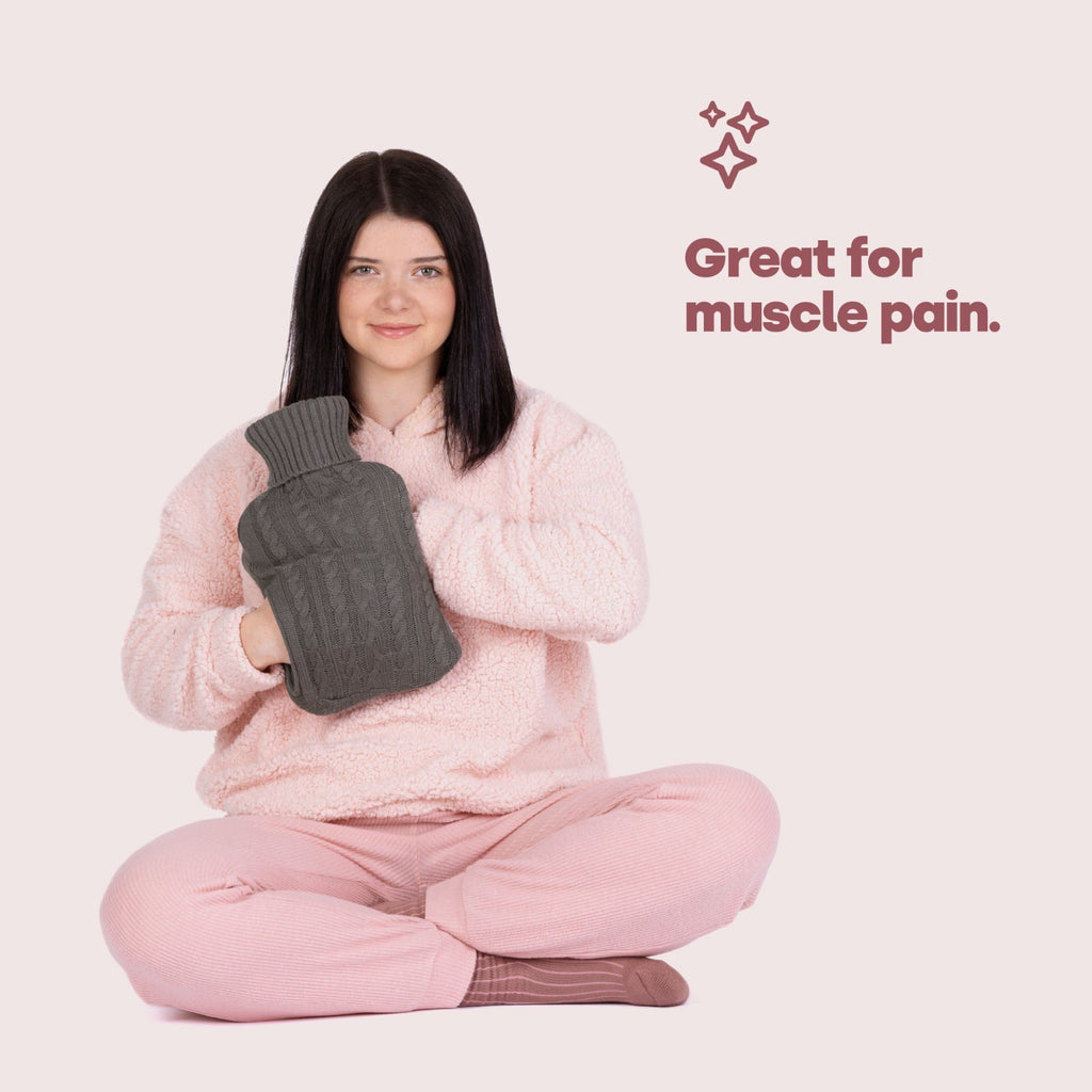 LIVIVO 2L Grey Knitted Hot Water Bottle with Insulating Cover and Pockets