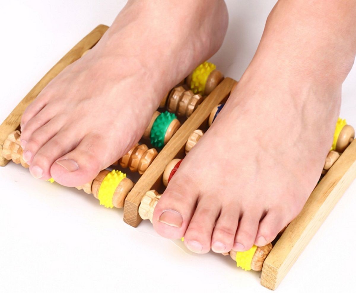 Wood Reflexology Massage Roller Foot Relaxer Spa Relief Care Accessory
