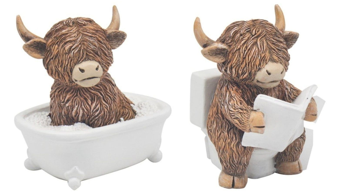 Figurine Ornament Resin Highland Cow Reading on Loo Home Decoration Gift Idea