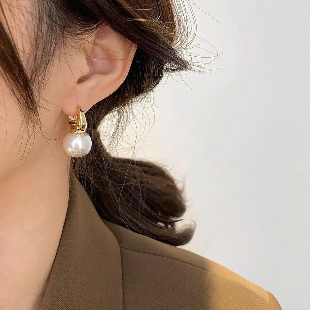 Elegant VINTAGE French Creator Earrings  Faux Pearl Trend Versatile Earring•
