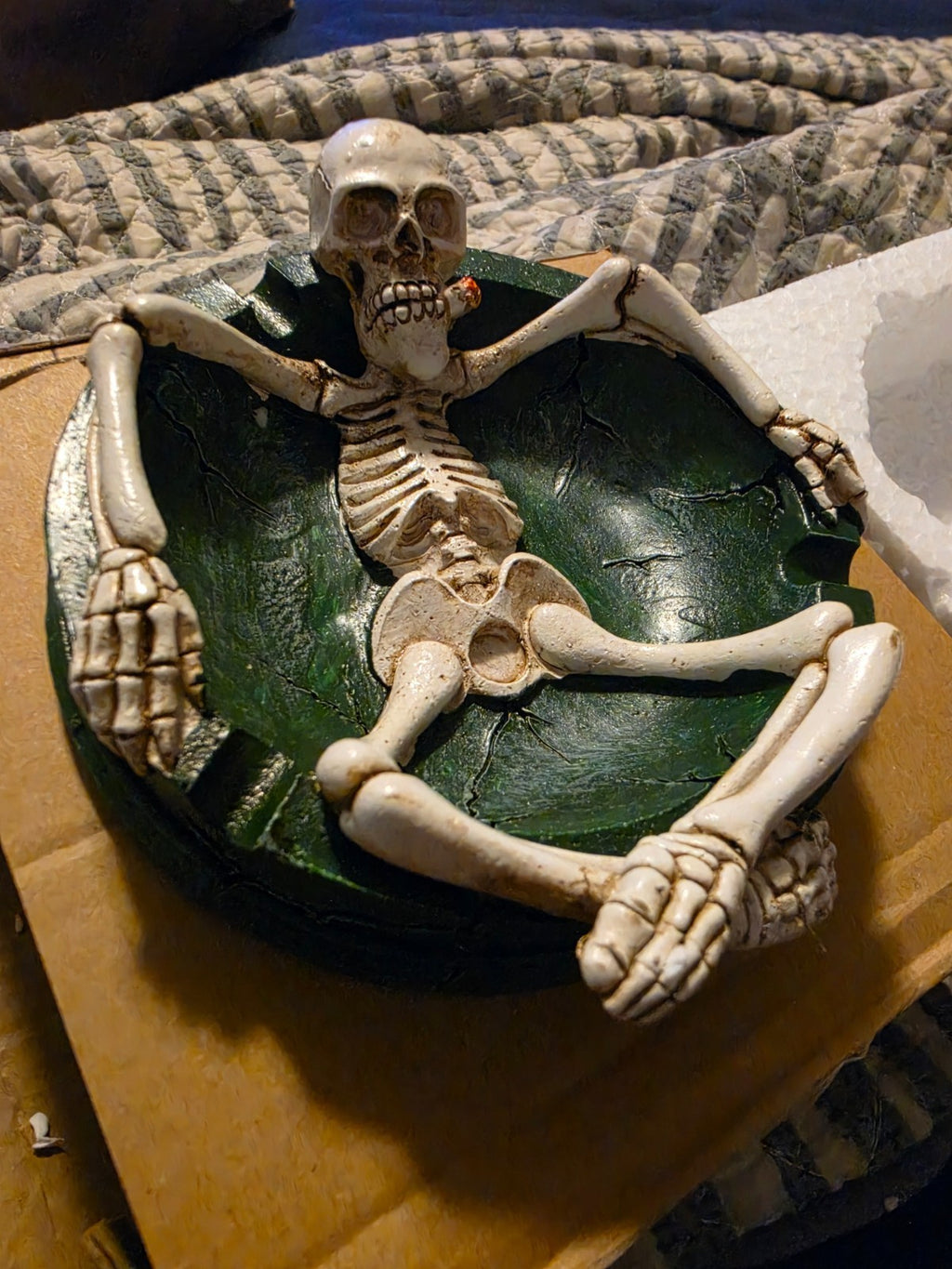 Skeleton Skull Ashtray Ash Tray Gothic Resin/ Bone , Halloween Gift