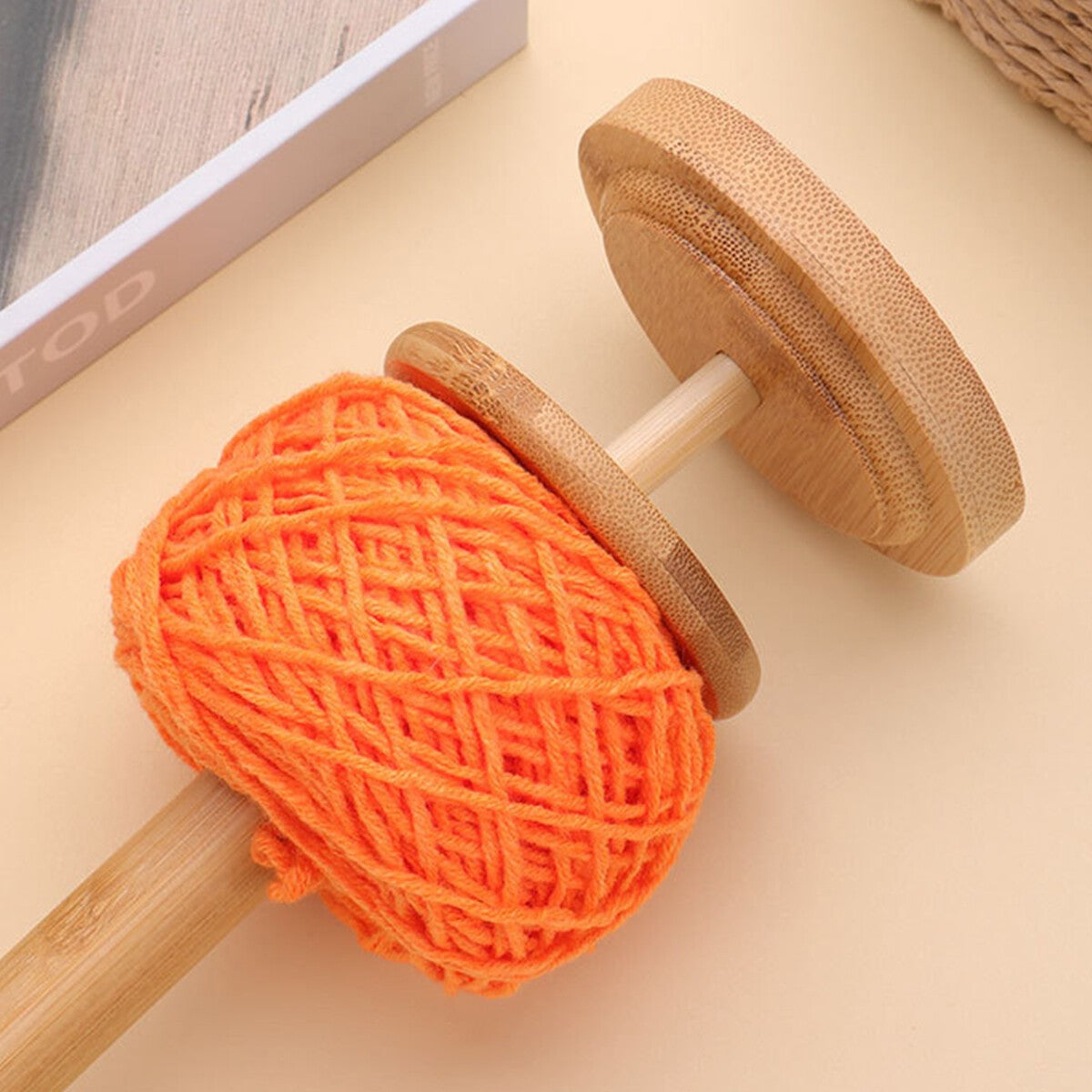 Wooden Yarn Holder Rotatable Bamboo Yarn Skein Spinner Revolving Knitting Tools