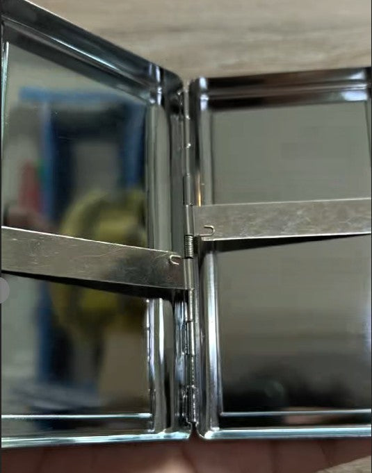 Vintage-Style Versatile Card & Cash Case, 2026 Vintage Versatile Metal Cigarette