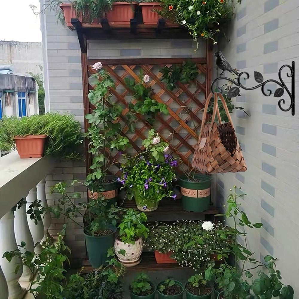 2x Decorative Metal Hanging Basket Brackets Garden Plant Hanger Hook Wall Decor