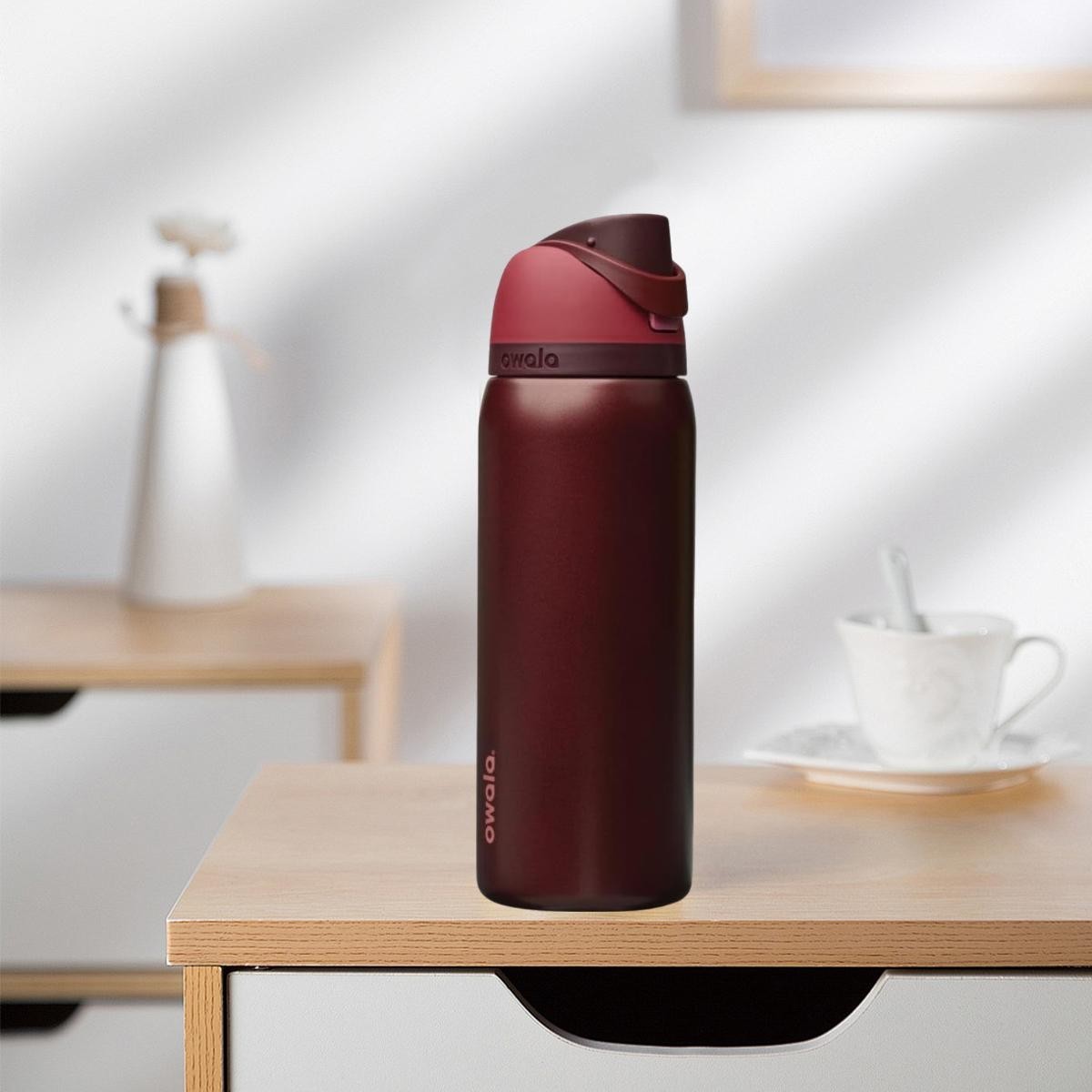 Stainless Steel Water Bottle Freesip 32oz Insulated- Black Cherry Portable