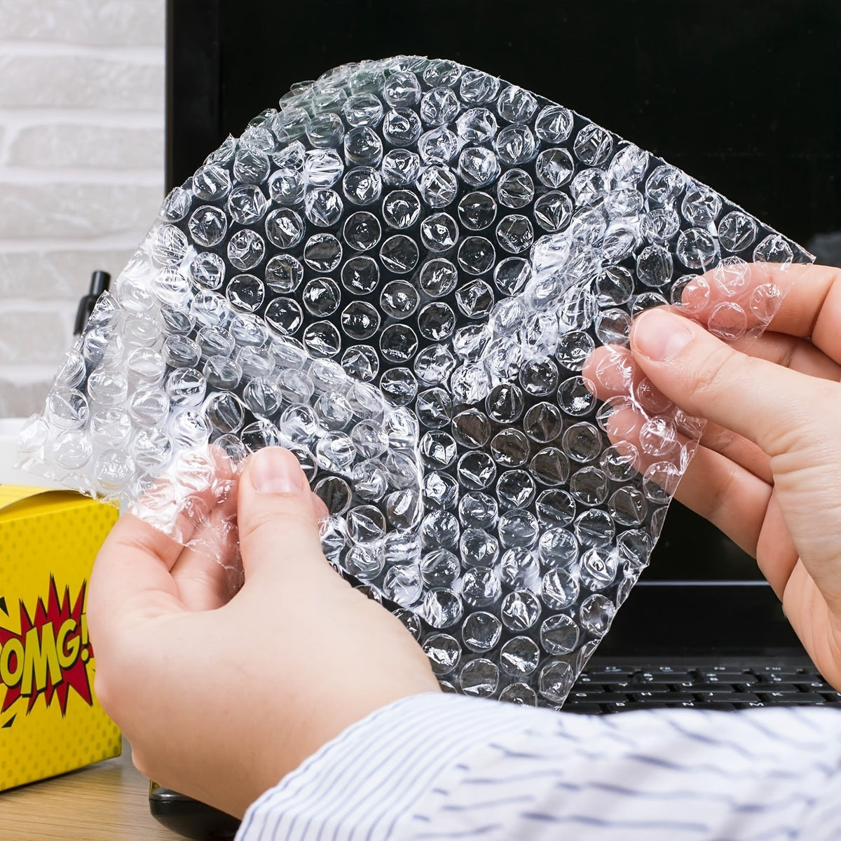 Take it easy! Bubble Paper Desktop relaxation tool bubble wrap Relieve stress