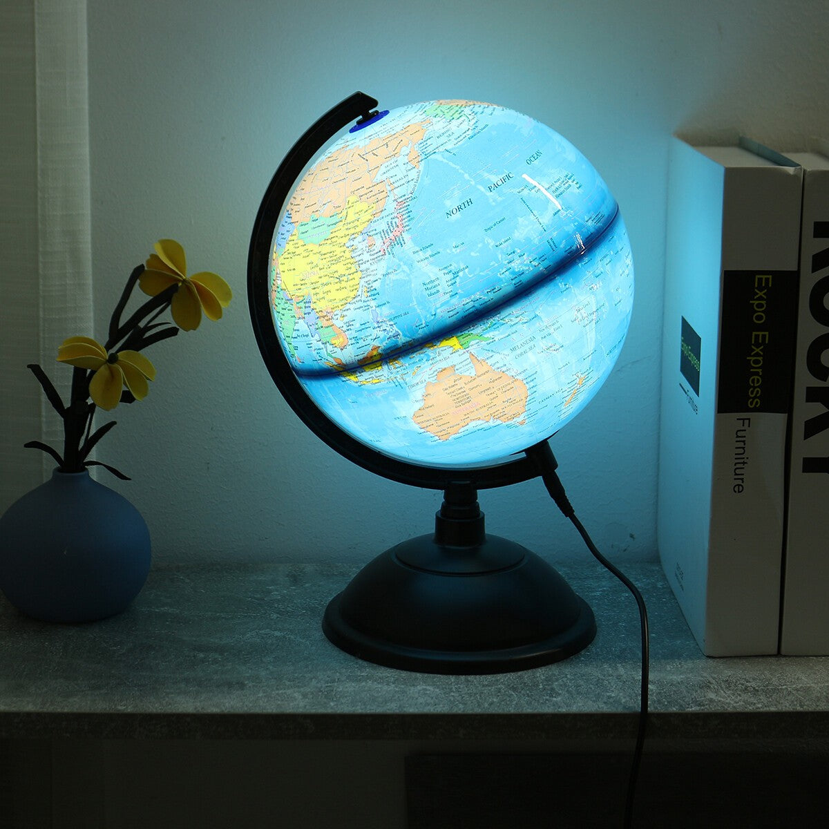 Illuminated Globe Learning Rotating World Globe LED Light Decoration Gift W/USB
