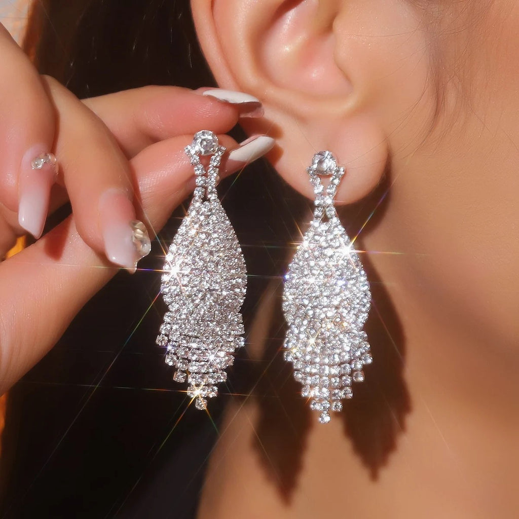 Luxury Rhinestone Crystal Triangle Earrings for Women Bridal Dangling Earrings