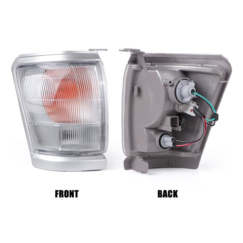 Pair LH+RH Front Corner Indicator Park / Side Lights for Toyota Hilux 1997-2001.