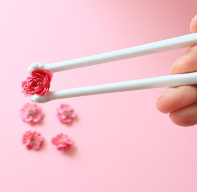 Cute Paw Chopsticks, Non Slip Lightweight Reusable Black Cat Paw Tableware