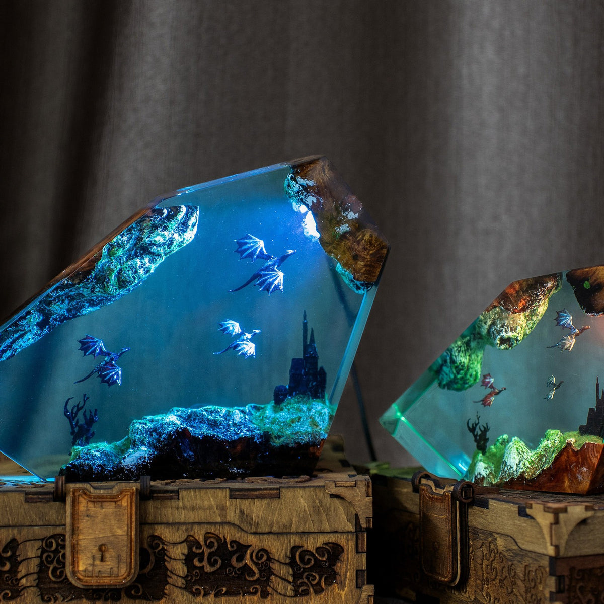 10 ′′ Ice and Fire Dragon-Night Light Epoxy Resin Lamp Wood Base Home Decor Gift