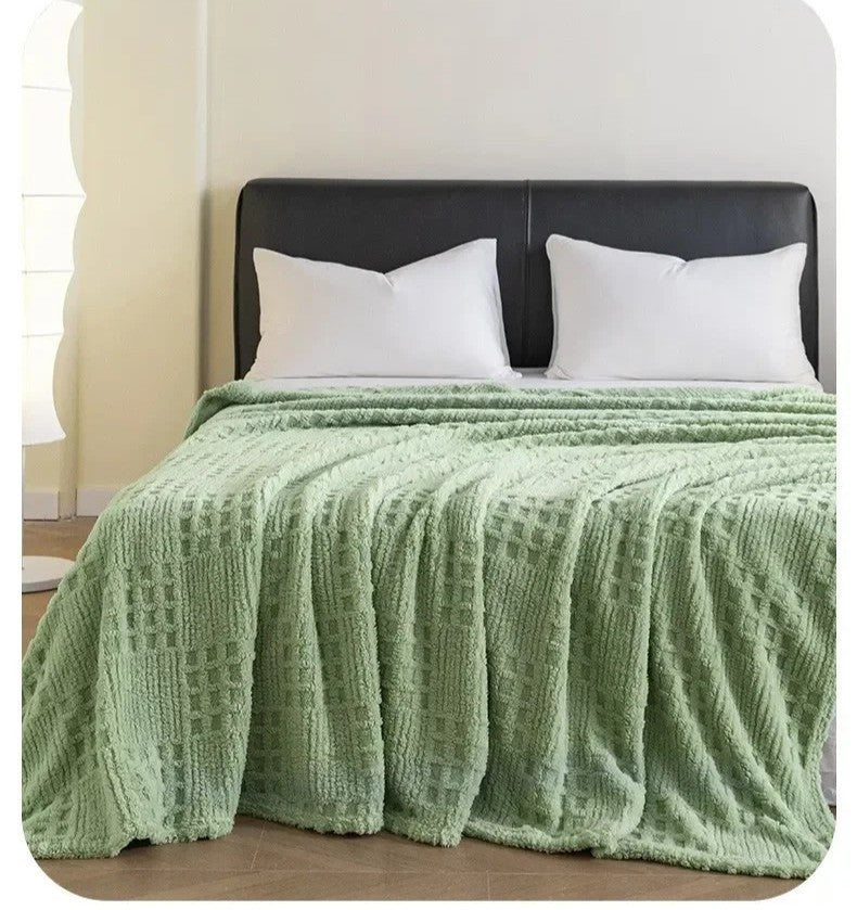 Waffle Knit Throw Blanket - Fluffy Lightweight Sofa / Bed