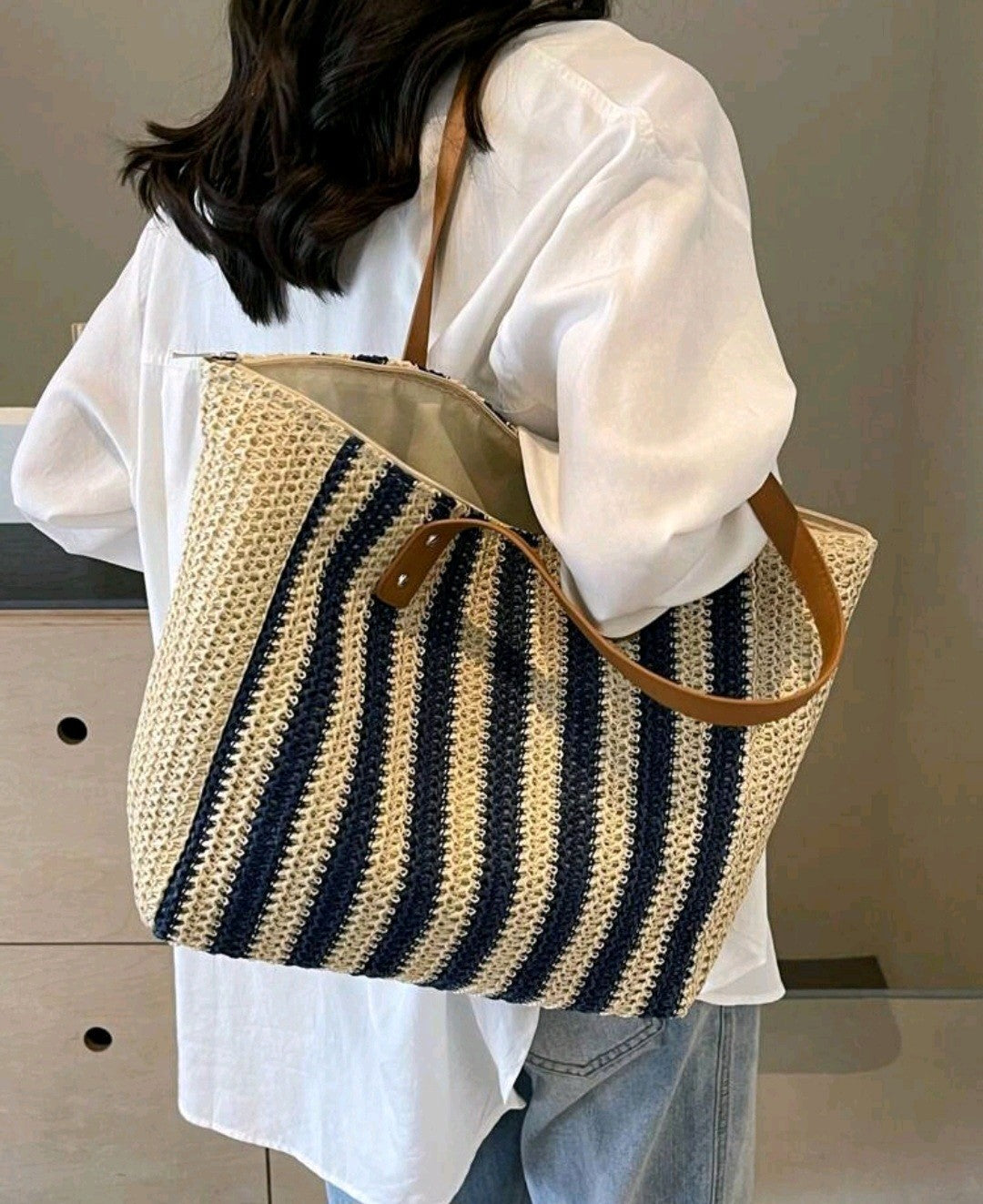 Large Summer Beach Tote Bag Woven Straw Shoulder Women's Bag Holiday Bag