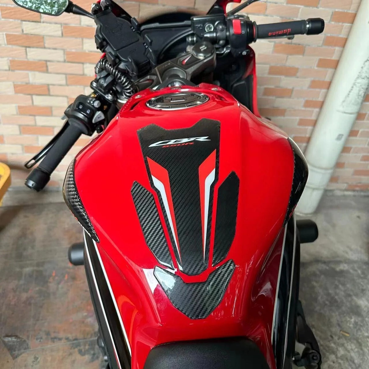 For Honda CBR650R/CB650R 19-24 Carbon fiber fuel tank Slider protective cover
