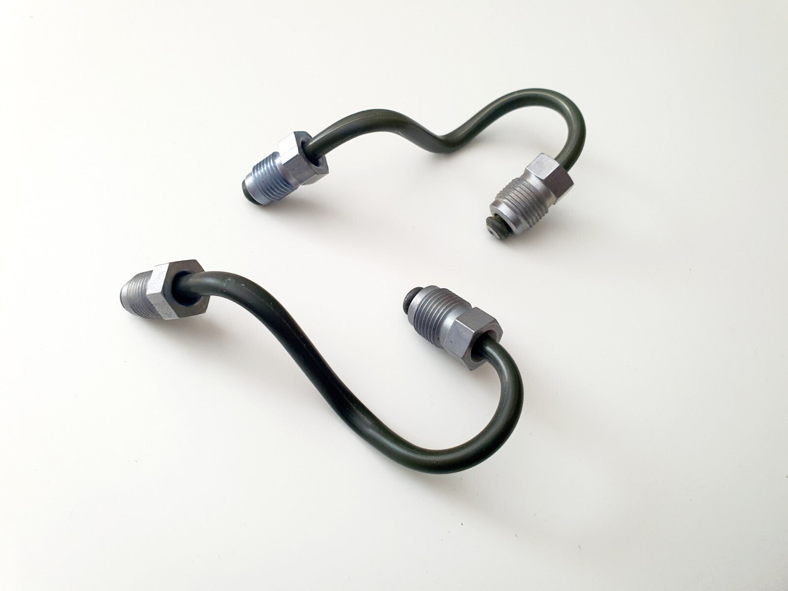 1 PAIR REAR BRAKE PIPES FOR VW GOLF 5&6 PASSAT SKODA SEAT AUDI A3 TRW CALIPER