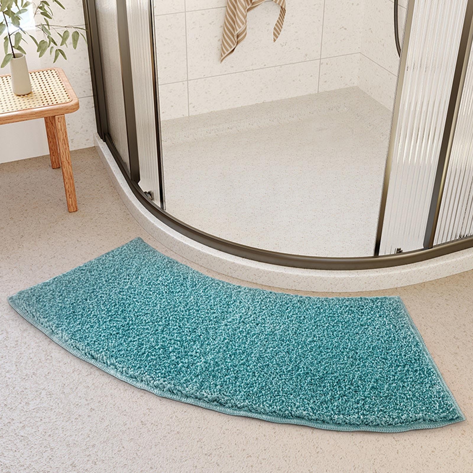 Curved Shower Mat Bathroom Mat Non-Slip Foot Rug Plush Bath Mat Curved Bath Mat