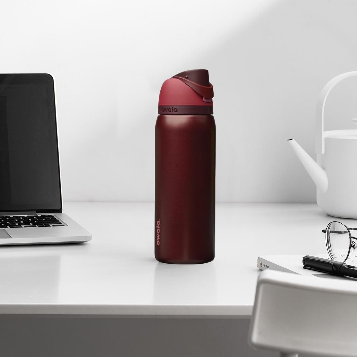 Stainless Steel Water Bottle Freesip 32oz Insulated- Black Cherry Portable