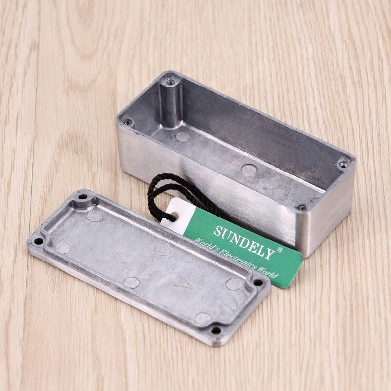 1590 Style Effects Pedal Aluminum Stomp Box Enclosure for Guitar + 4 Screws