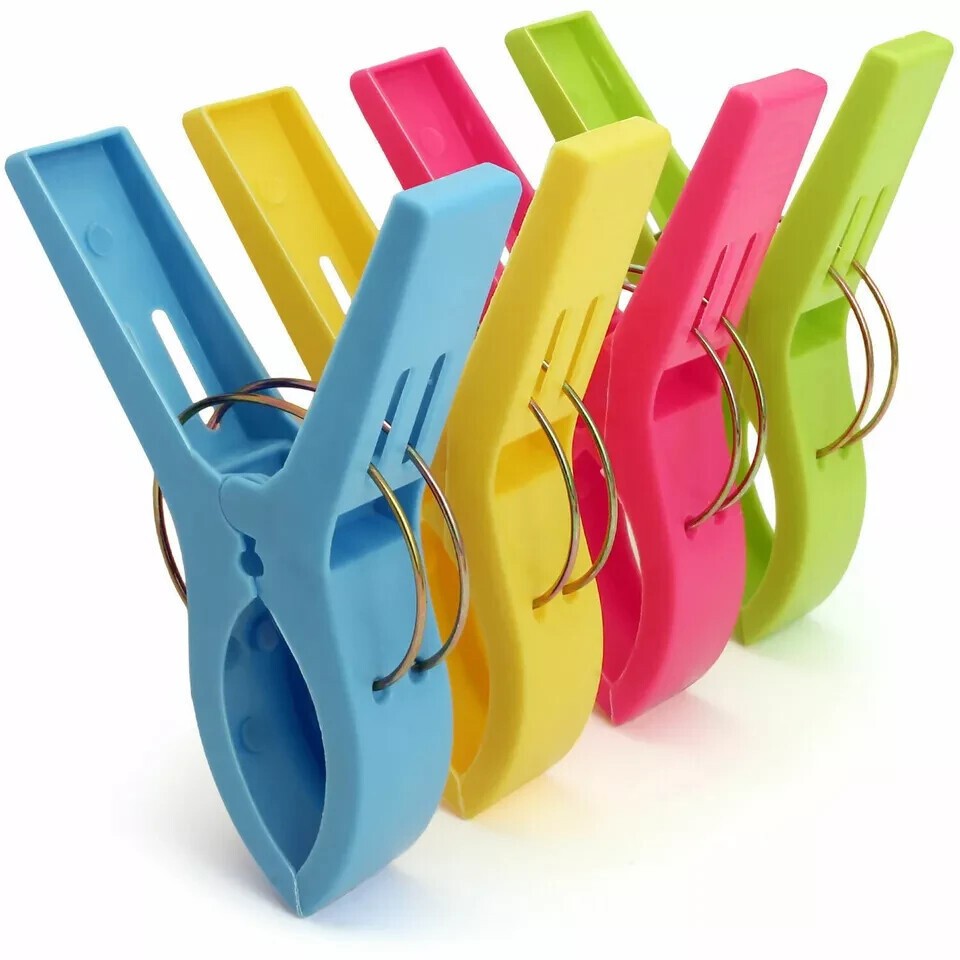 4x Beach Towel Clips Plastic Quilt for Laundry Sunbed Sun Lounger Clothes Pegs