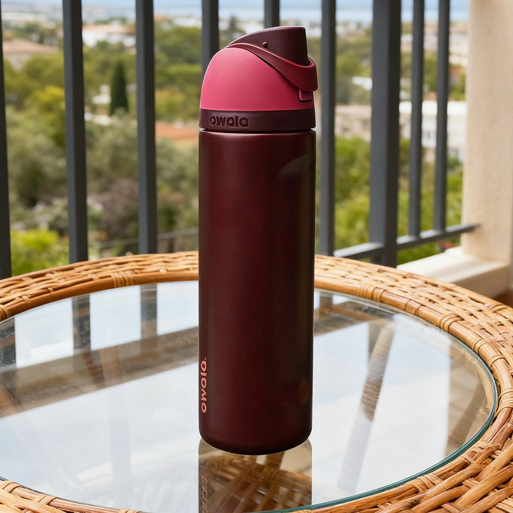 Owala Freesip 32ozInsulated Stainless Steel Water Bottle - Black Cherry