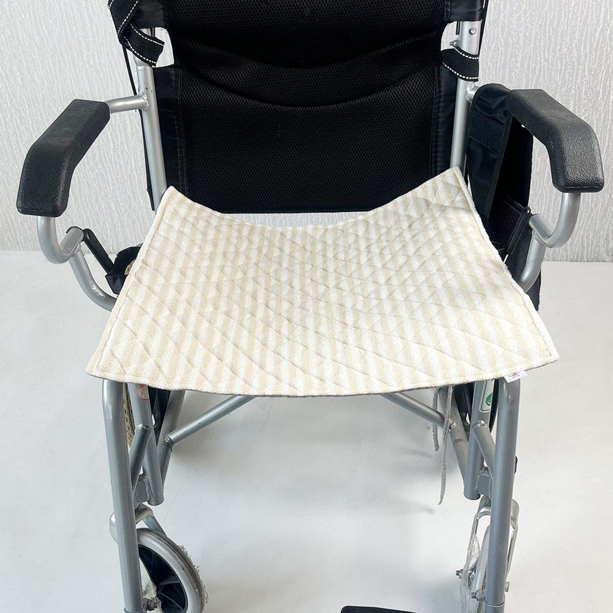 Incontinence Chair Pad Bed Mat Breathable Comfortable Reusable Washable