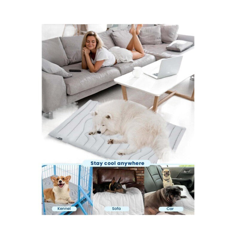 *Dog Cooling Mat, Cool-Touch Ice Silk Pet Cooling Pad for Dogs and Cats.*