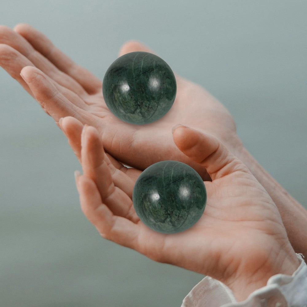 2 Pcs Hand Massaging Balls Adult Massage Chinese Training Exercise