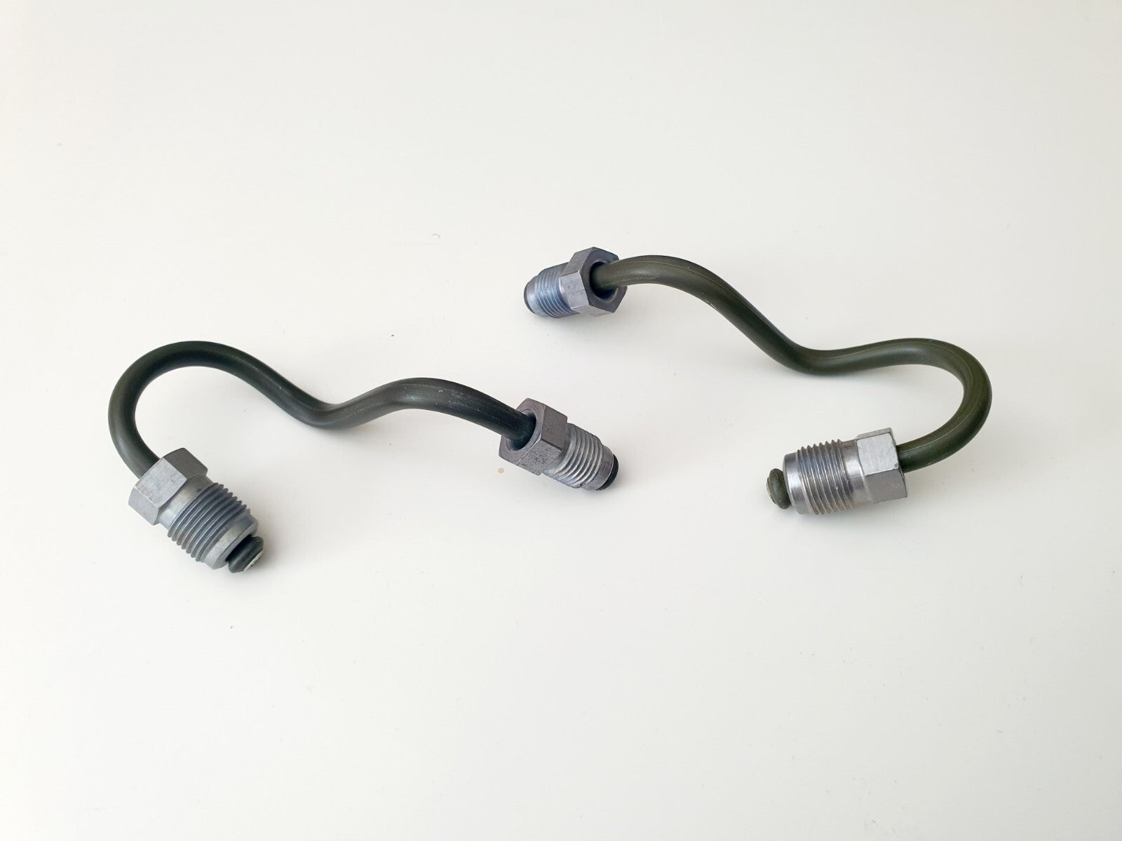 1 PAIR REAR BRAKE PIPES FOR VW GOLF 5&6 PASSAT SKODA SEAT AUDI A3 TRW CALIPER