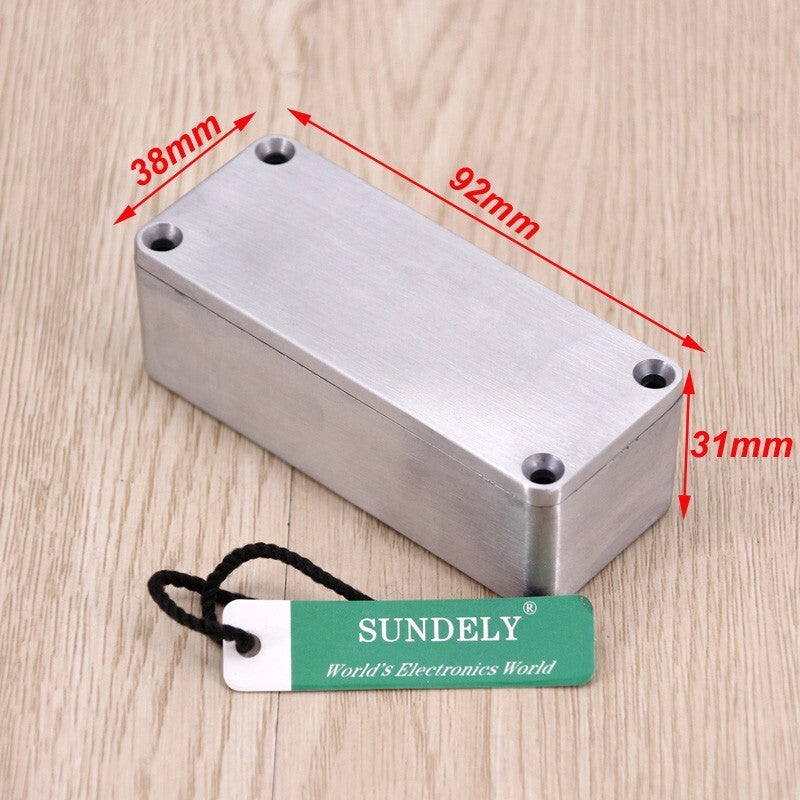 1590 Style Effects Pedal Aluminum Stomp Box Enclosure for Guitar + 4 Screws
