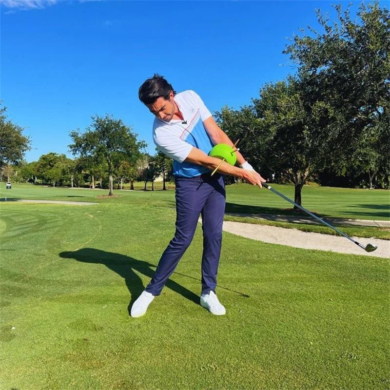The Connector Golf Training Aid,Golf Swing Trainers Aid,Helps Train Proper Swing