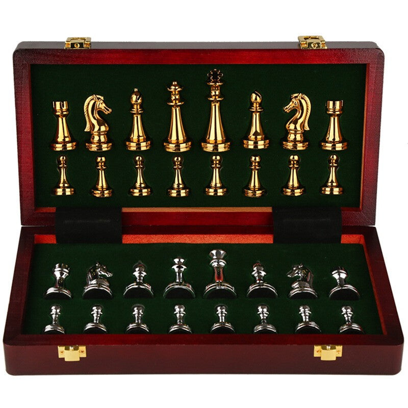 Retro Medieval Luxury Chess Game Set with Wooden Chessboard Family Chess Pieces