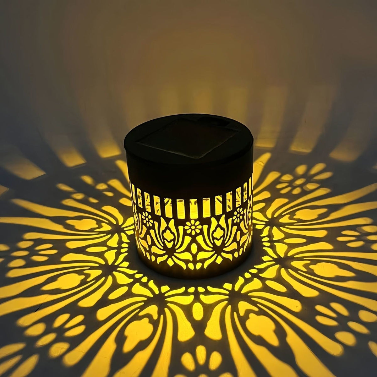 Solar*Mandala Wall Light Outdoor Garden Fence Projector Lamp Patio Ambient Decor