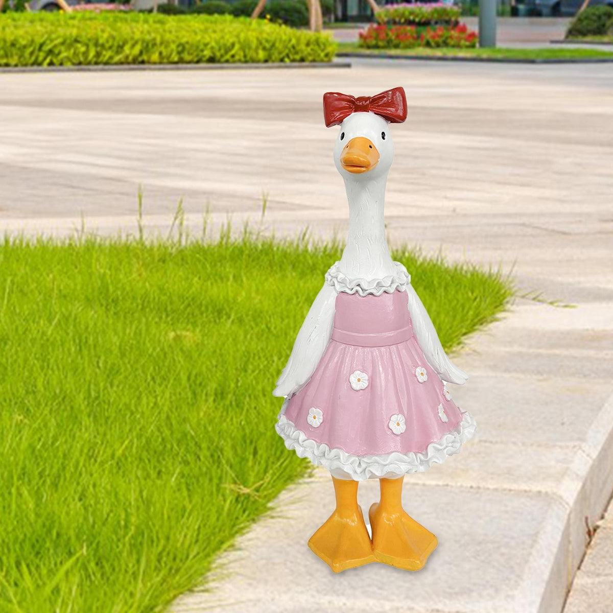 Garden Duck Statue Decor Creative Resin Duck Ornament for Lawn Outdoor Desk
