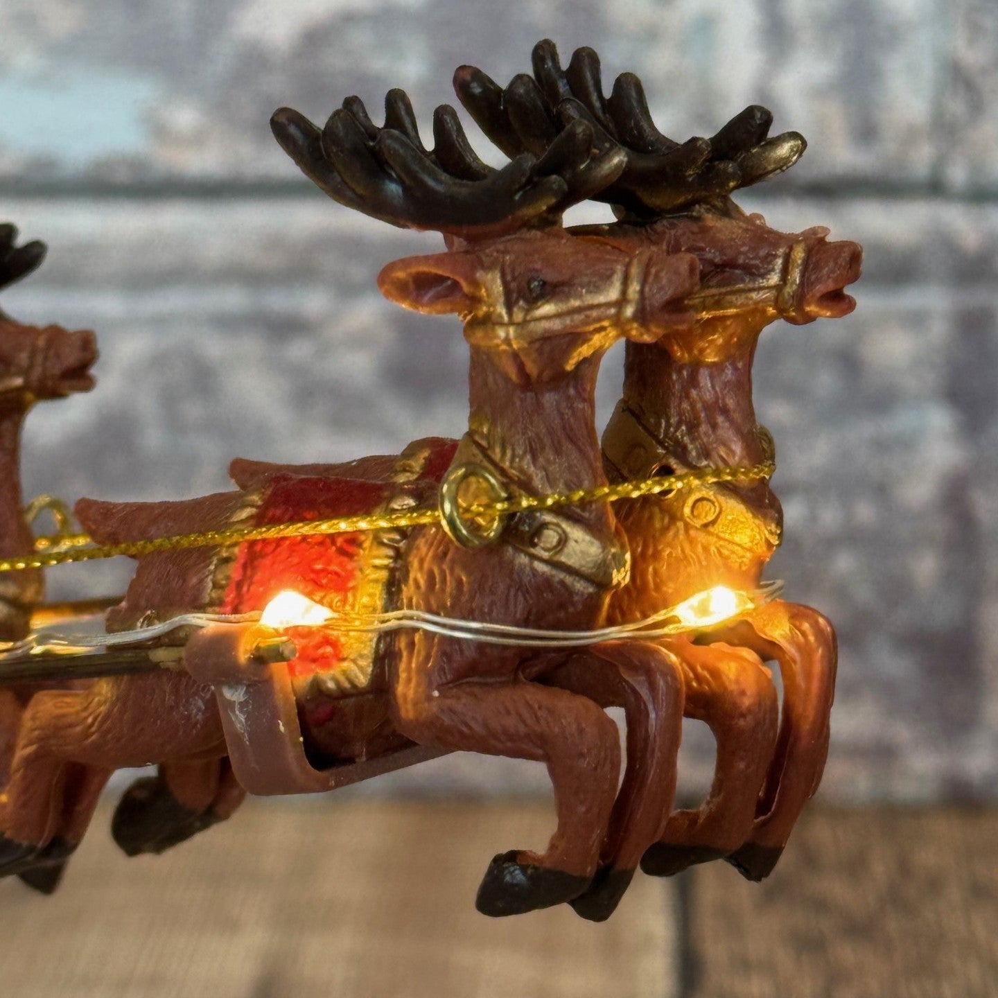 Christmas Santa Sleigh & Reindeer Decoration Festive Ornament with LED Lights