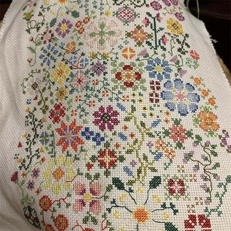 A Flower a Day Cross Stitch Kit for Beginners Friendily Bloom a Day Cross Stitch
