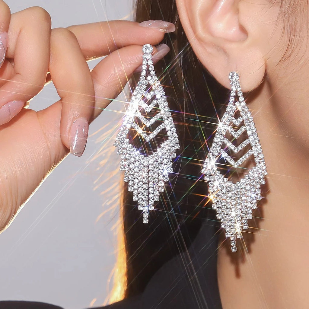 Luxury Rhinestone Crystal Triangle Earrings for Women Bridal Dangling Earrings