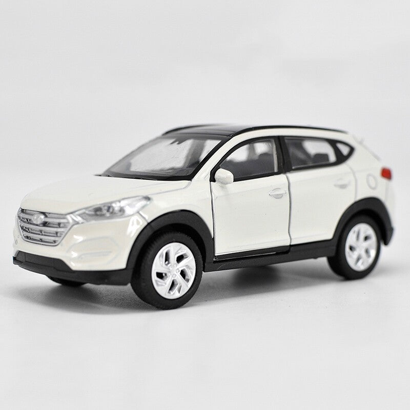 1:36 Hyundai Tucson SUV Model Car Diecast Toy Cars Boys Toys Kids Gifts White