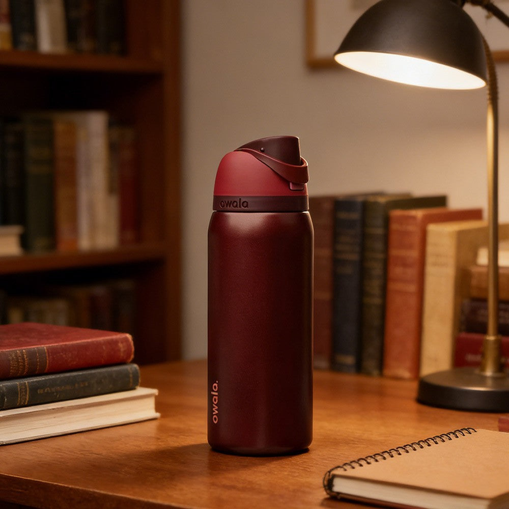 Owala Freesip 32ozInsulated Stainless Steel Water Bottle - Black Cherry