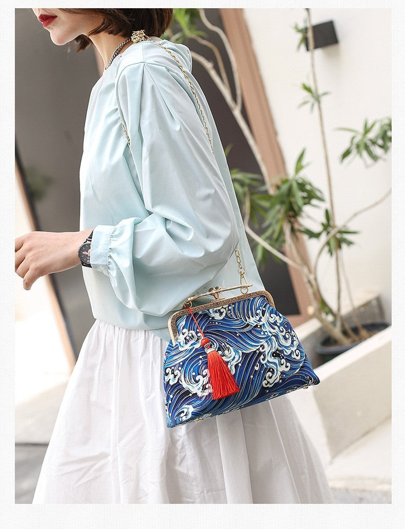 Retro Shoulder Chain Messenger Clutch Embroidered Jacquard Women's Evening Bags