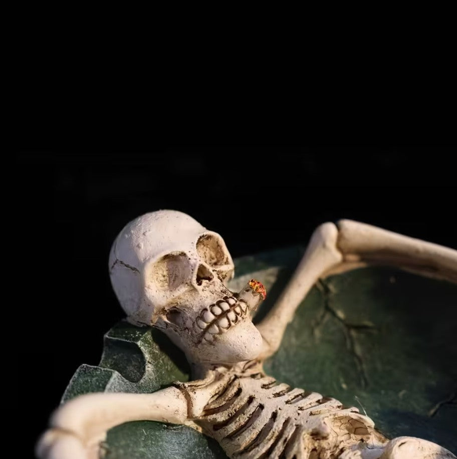 Skeleton Skull Ashtray Ash Tray Gothic Resin/ Bone , Halloween Gift