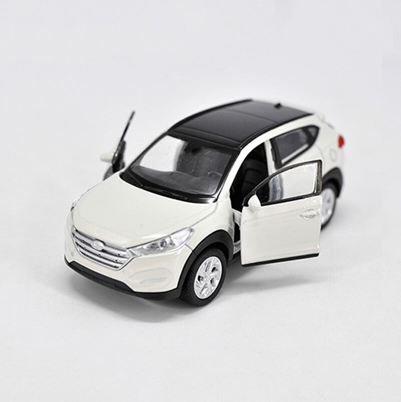 1:36 Hyundai Tucson SUV Model Car Diecast Toy Cars Boys Toys Kids Gifts White