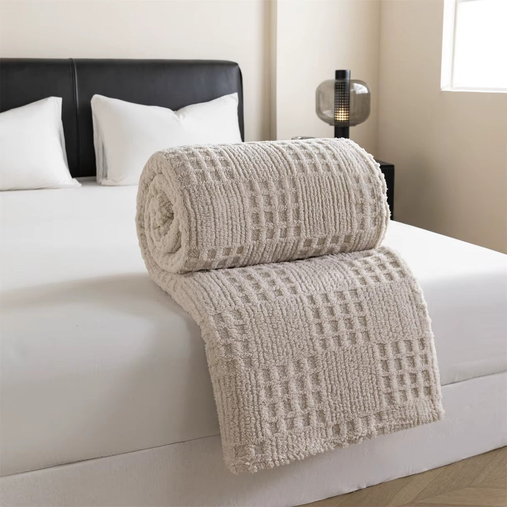 Waffle Knit Throw Blanket - Fluffy Lightweight Sofa / Bed